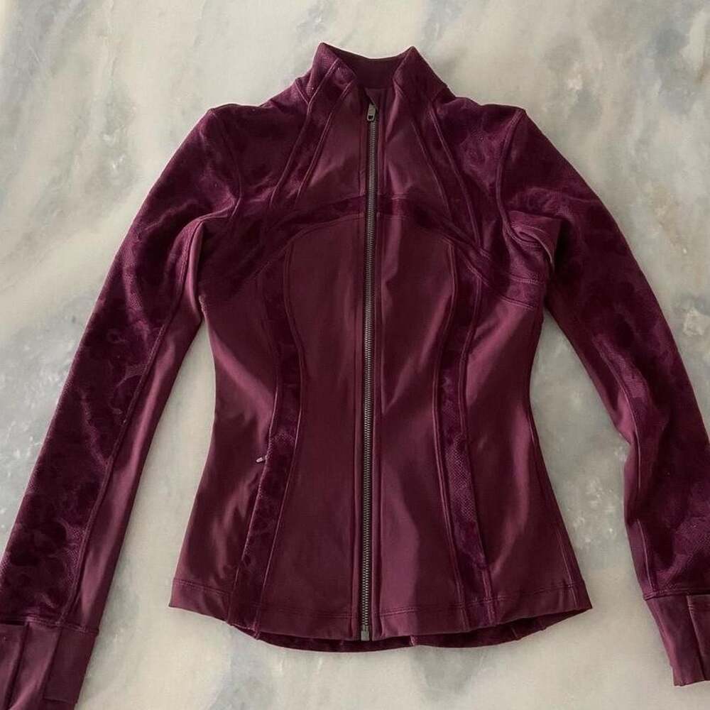 Lululemon Jacket 6 Define Dark Adobe Flocked Detailing Velvet